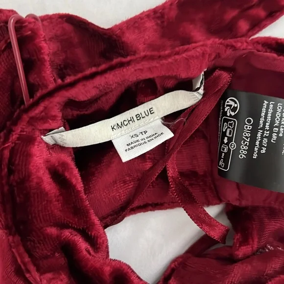 UO Red velvet open back tie top - Jana Velvet Embroidered Top - Picture 3 of 3